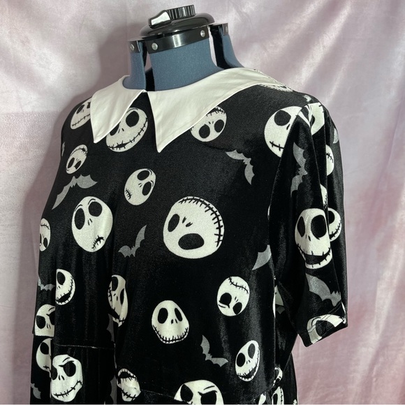 Torrid Disney NIGHTMARE BEFORE CHRISTMAS Mini Velvet Collared Dress NWT Size 4X - Picture 10 of 17